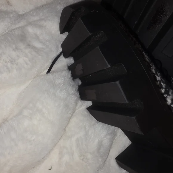 Elegant Black and White Women's Combat Boots - Picture 6 of 6